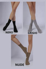 KNITTEX / SKARPETKI Z BŁYSZCZĄCĄ NITKĄ GLAMOUR 07 22510 - www.anstel.pl