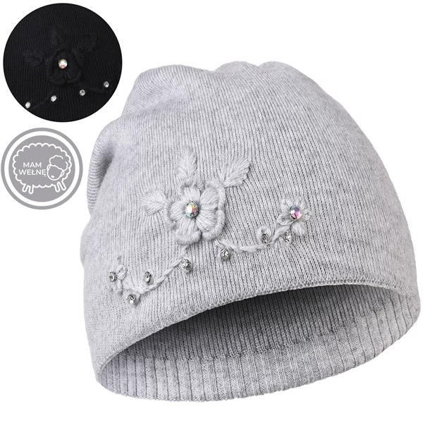 Czapka damska z haftem kwiatowym i kryształkami dcz2900-007